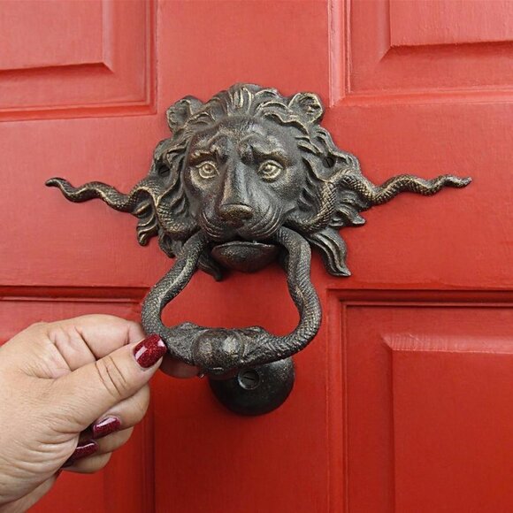 𝅺toscano- Lion and The Snakes Cast Iron Door Knocker - Picture 8 of 10